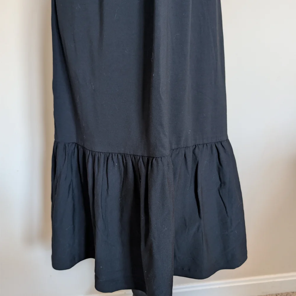 NWOT Isaac Mizrahi Short Sleeve Cotton Modal Tiered Midi Dress Black XS Petite - Picture 2 of 8